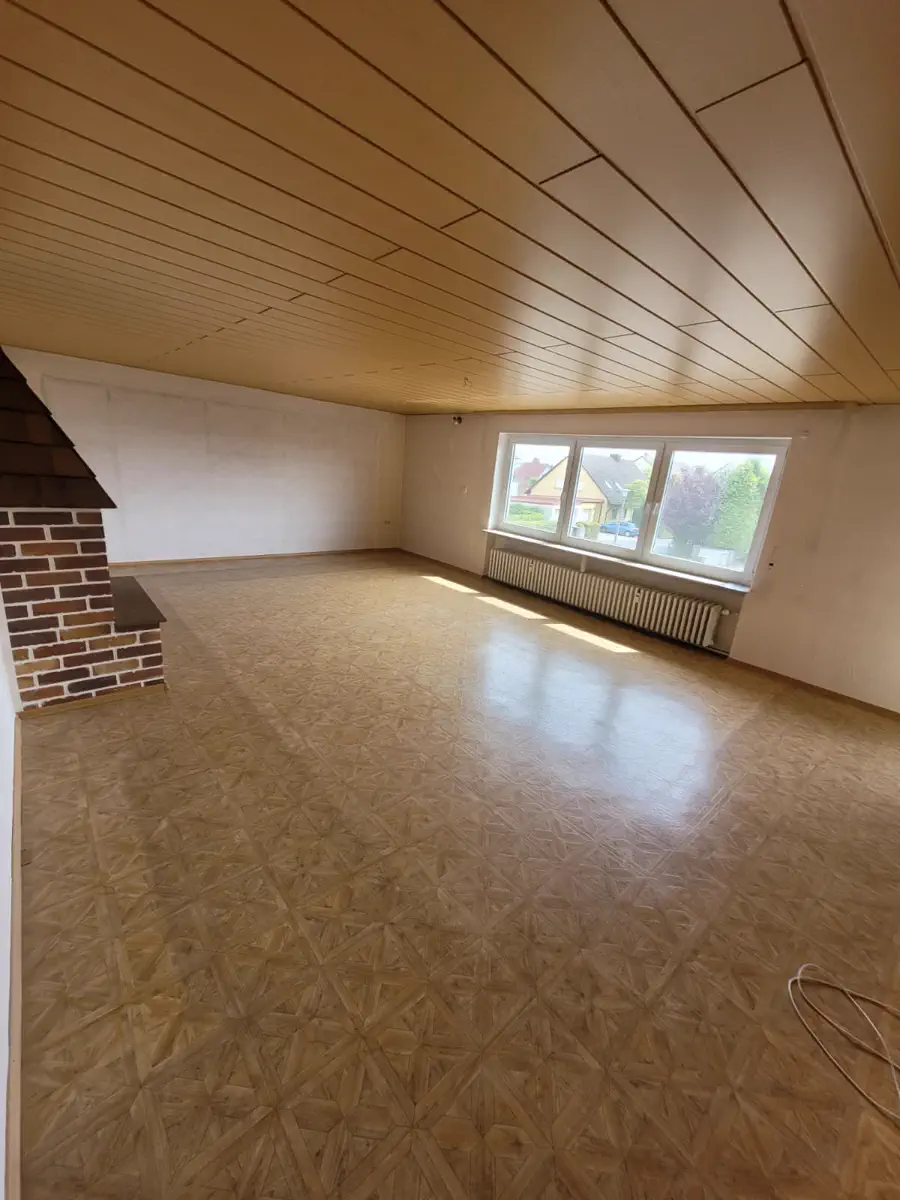 Wohnzimmer in Würzburg nach der Entrümpelung